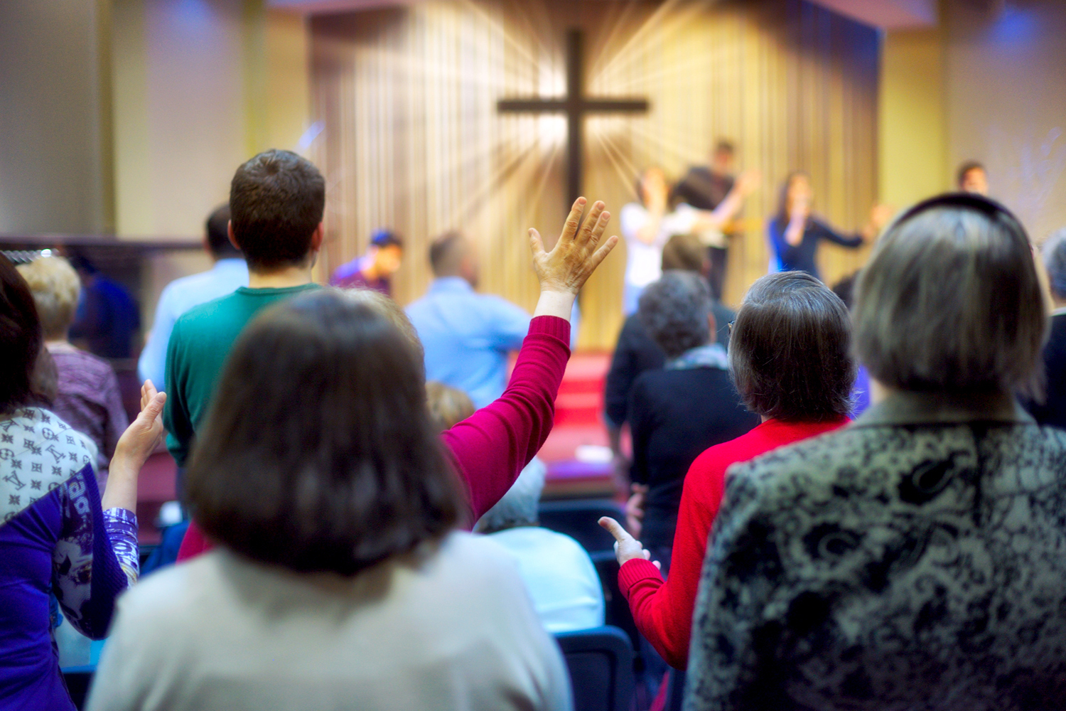 congregation worshipping